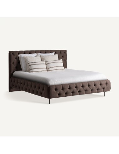 Cama Oslo Tapizada en Terciopelo Marrón con Cabecero Capitoné – Vical Home