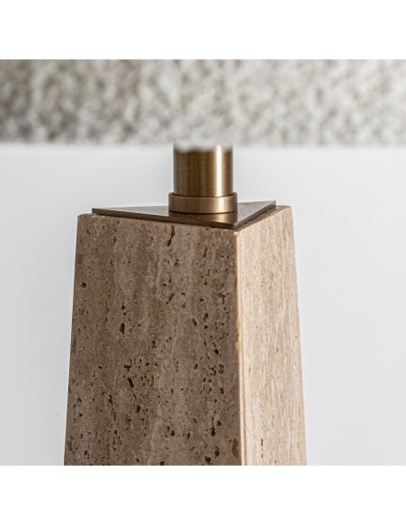 Lámpara de pie Tetbury de Vical Home – lámpara art déco en mármol beige, metal dorado y bouclé