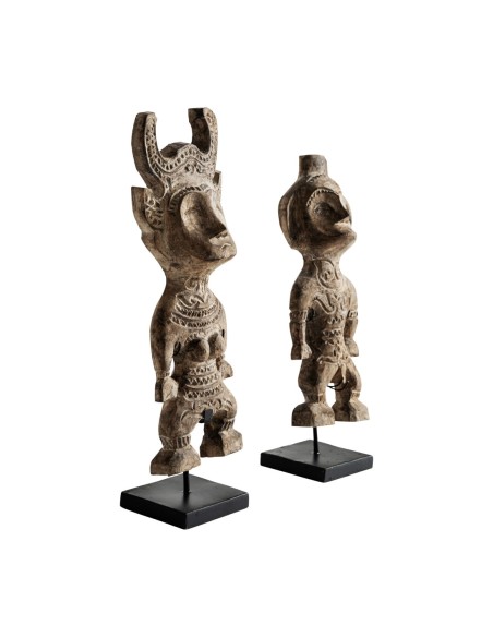 Figura decorativa j/2