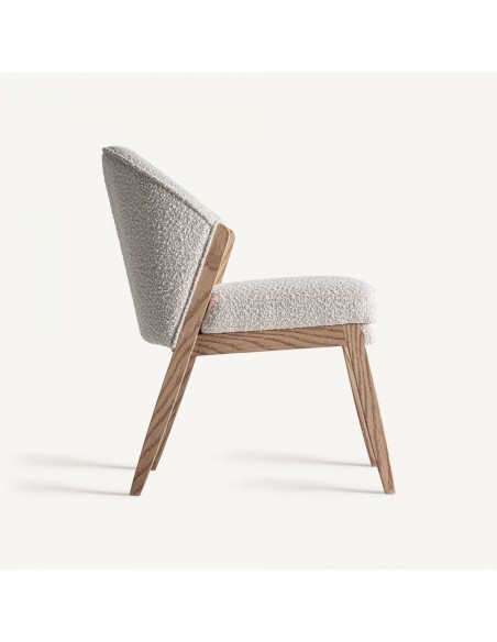 Silla Patri de Vical home en Madera de Pino Marrón y Tapizado Bouclé Blanco – Estilo Natural y Elegante