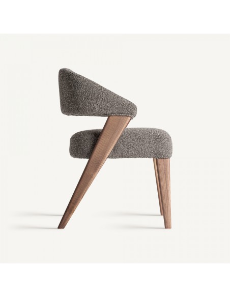 Silla Veney de  Vical en Tonos Oscuros con Roble Marrón y Madera de Caucho – Estilo Contemporáneo