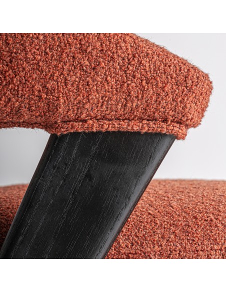Silla Veney de Vical en Poliéster Rojo con Madera de Roble Negra y Caucho – Estilo Contemporáneo