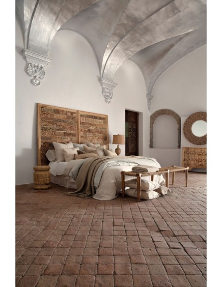 Banco Tassarolo Vical Home – Yute Natural y Detalles en Madera de Mango