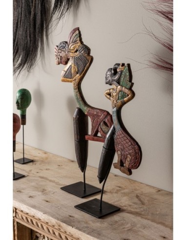 Figura decorativa j/2