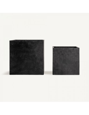 Macetero j 2 de Terracota en Color Negro – Estilo Contemporáneo | Vical Home