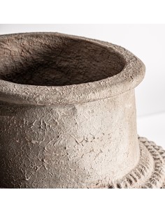 Tinaja Clásica de Cemento en Color Beige – Vical Home 2