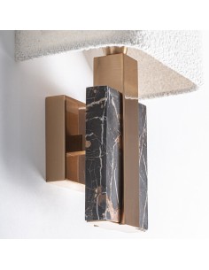 Luz sofisticada. Mármol y bronce para un ambiente con personalidad. 2