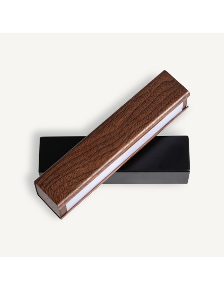 Aplique Ariel de Vical Home – Diseño Contemporáneo en Aluminio Marrón y Negro