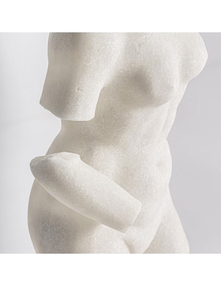 Busto Decorativo Alto en Blanco y Negro – Vical Home Escultura en Resina