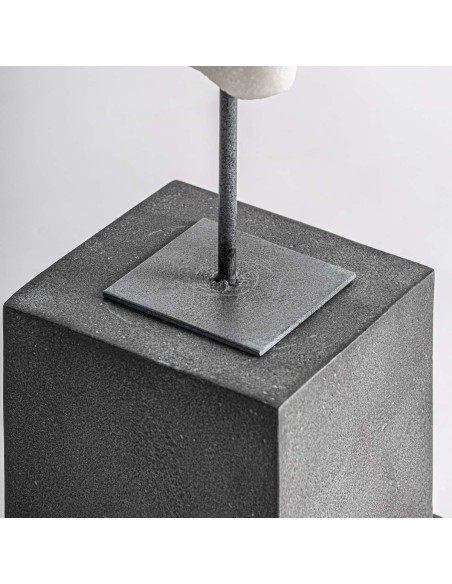 Busto Decorativo Alto en Blanco y Negro – Vical Home Escultura en Resina