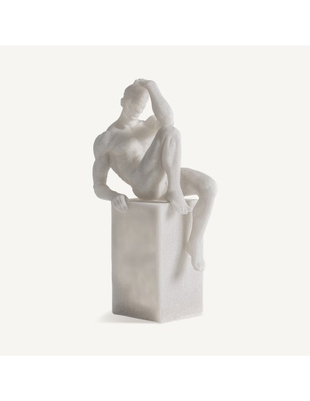 Escultura Decorativa en Resina Blanca – Vical Home Diseño Contemporáneo
