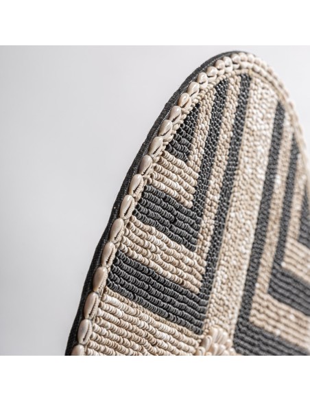 Figura Decorativa Contemporánea de VICAL Home en Bambú y Hierro Negro