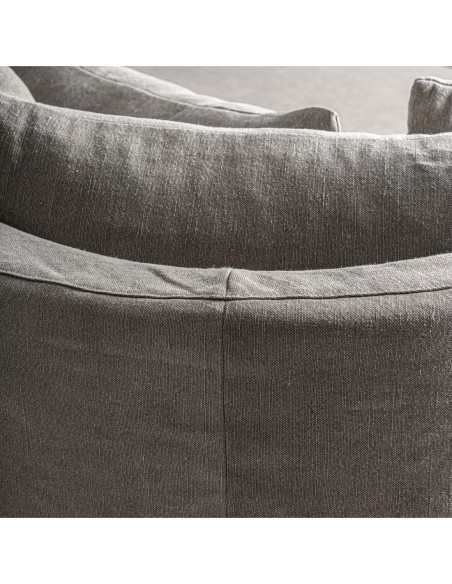Sofá Corbun de Vical Home en lino topo estilo clásico