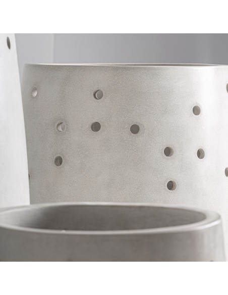 Macetero Jacquard de Vical Home | Diseño contemporáneo en cemento blanco roto