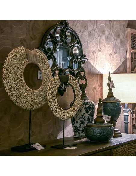 Figura decorativa collar conchas