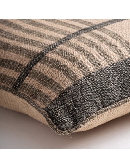 Cojín Nagore en yute beige y fibra natural marrón – Vical Home | 60x20x40 cm