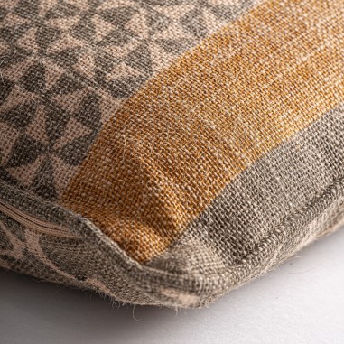 Cojín Narmer de yute beige con fibra natural en...