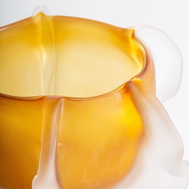 Jarrón Mizuki Vidrio Ámbar 30x30x17 cm – Vical...