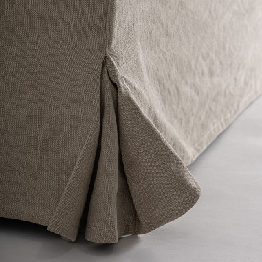 Sofá Monheurt de Vical Home en lino beige...